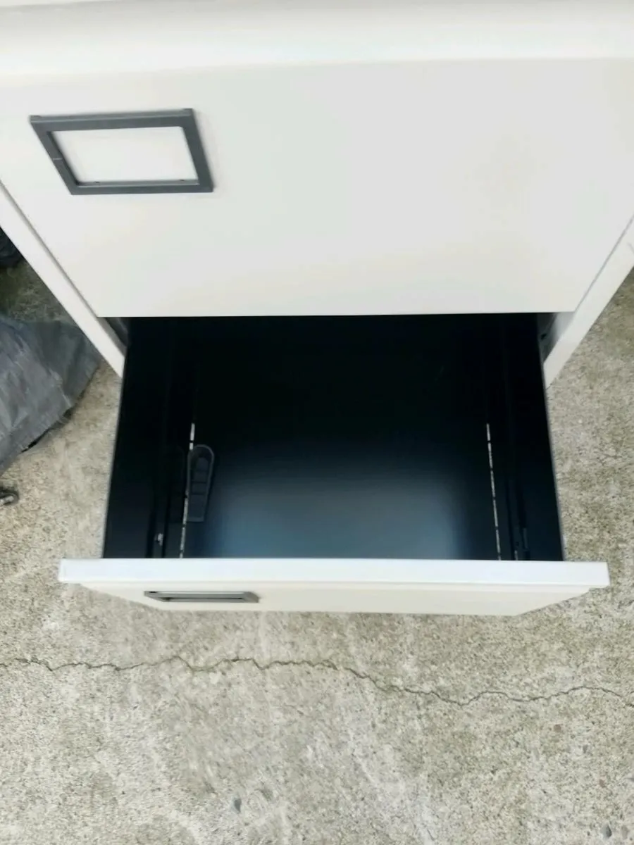 Lockers - Image 3