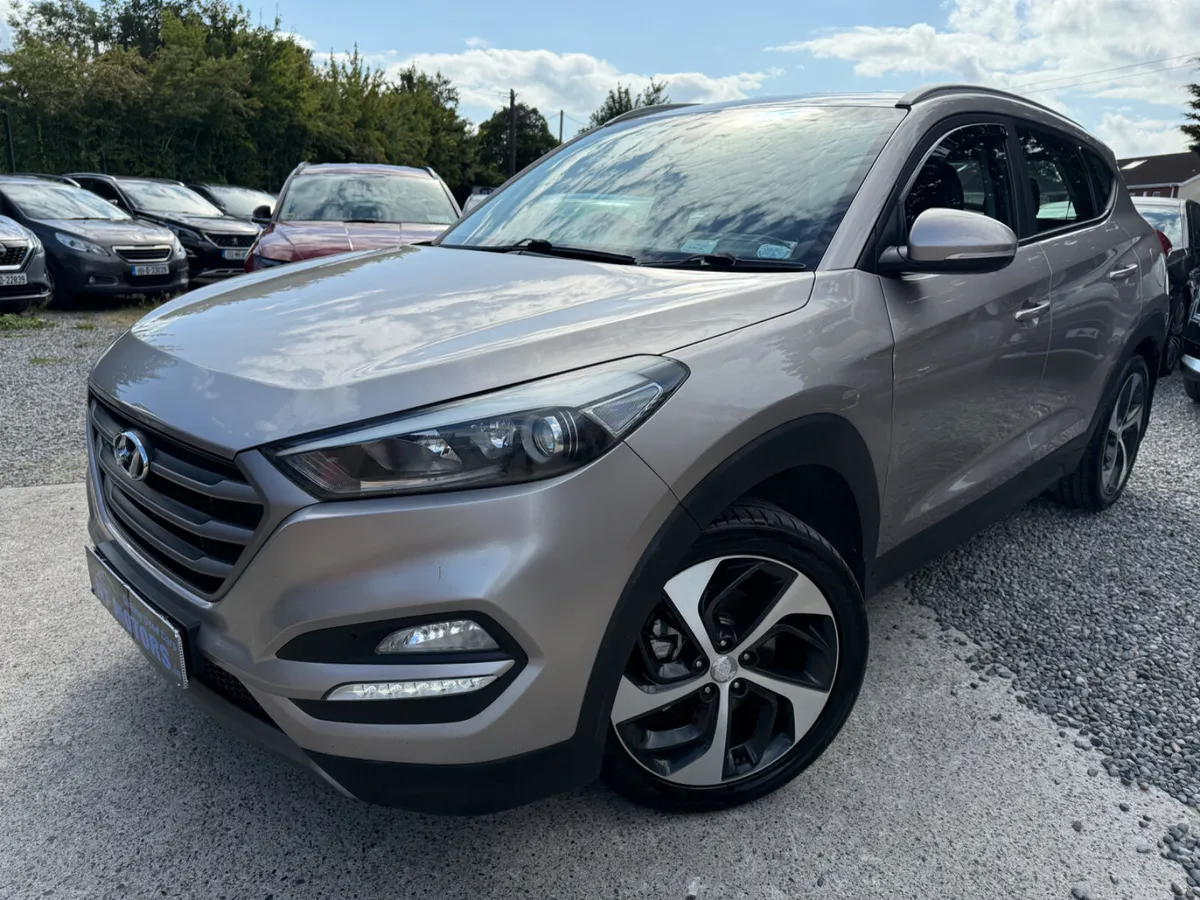 2016 Hyundai Tucson  1.7 SE NAV - Image 2