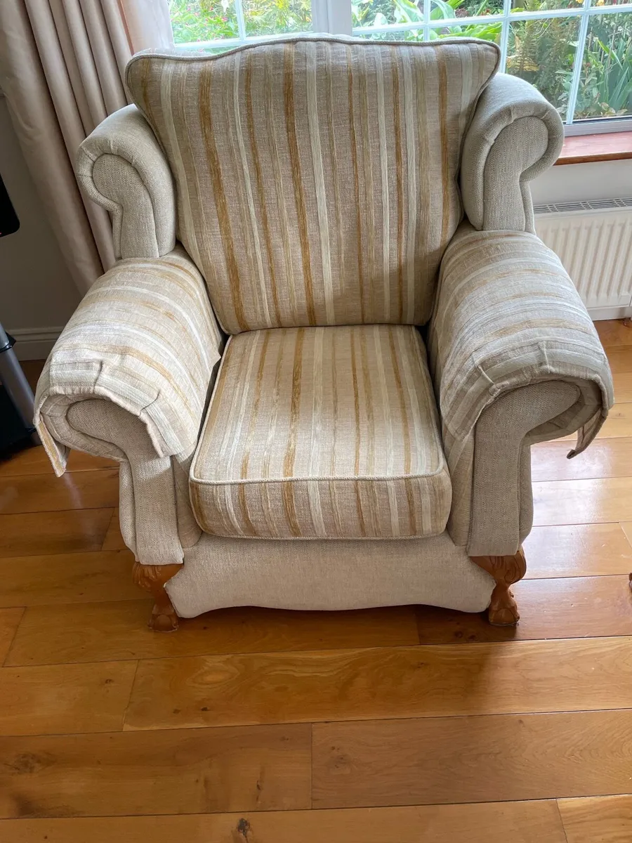 Cream 3 piece suite couch in excellent condition - Image 1