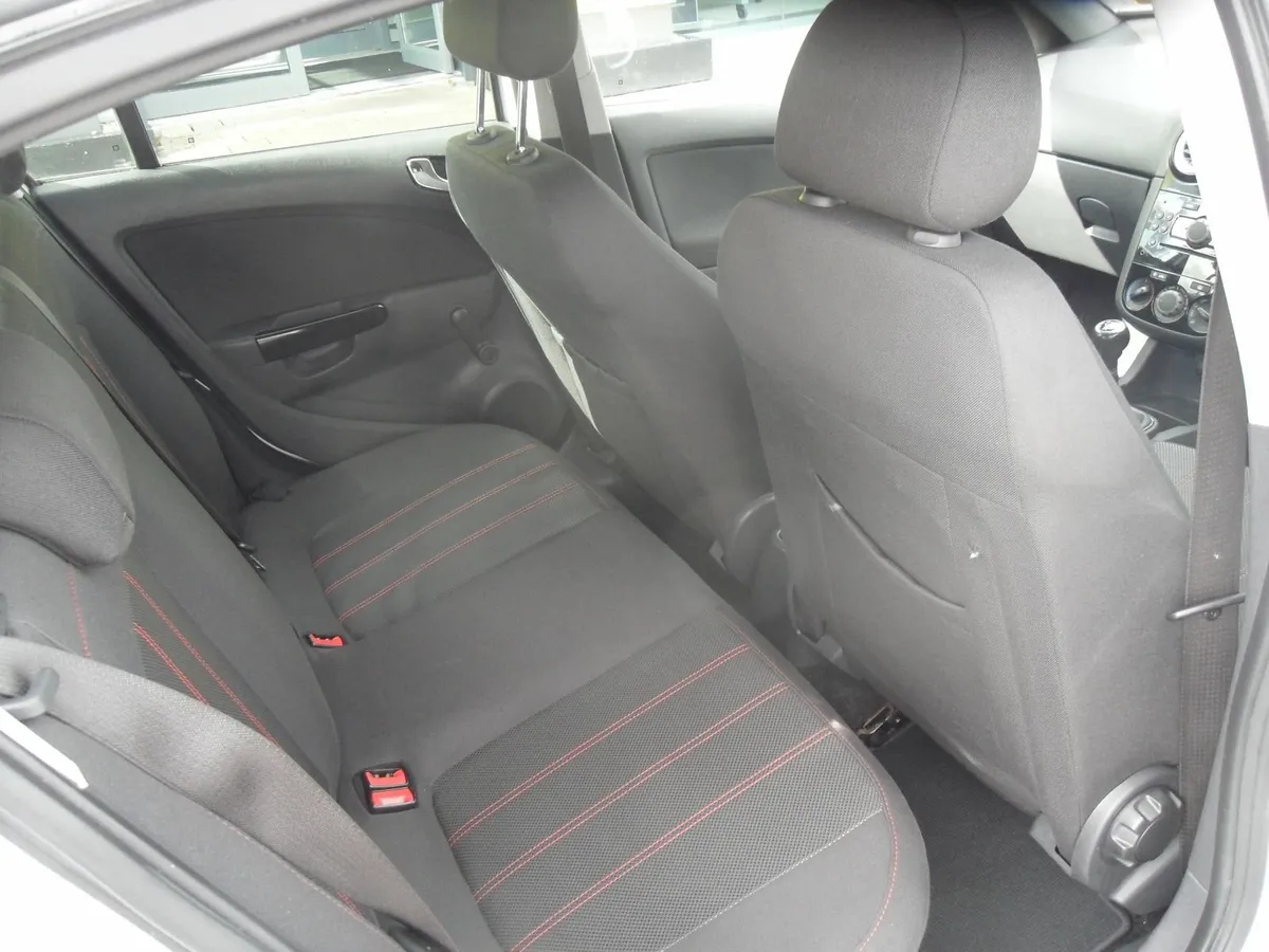 Vauxhall Corsa 2011 - Image 4