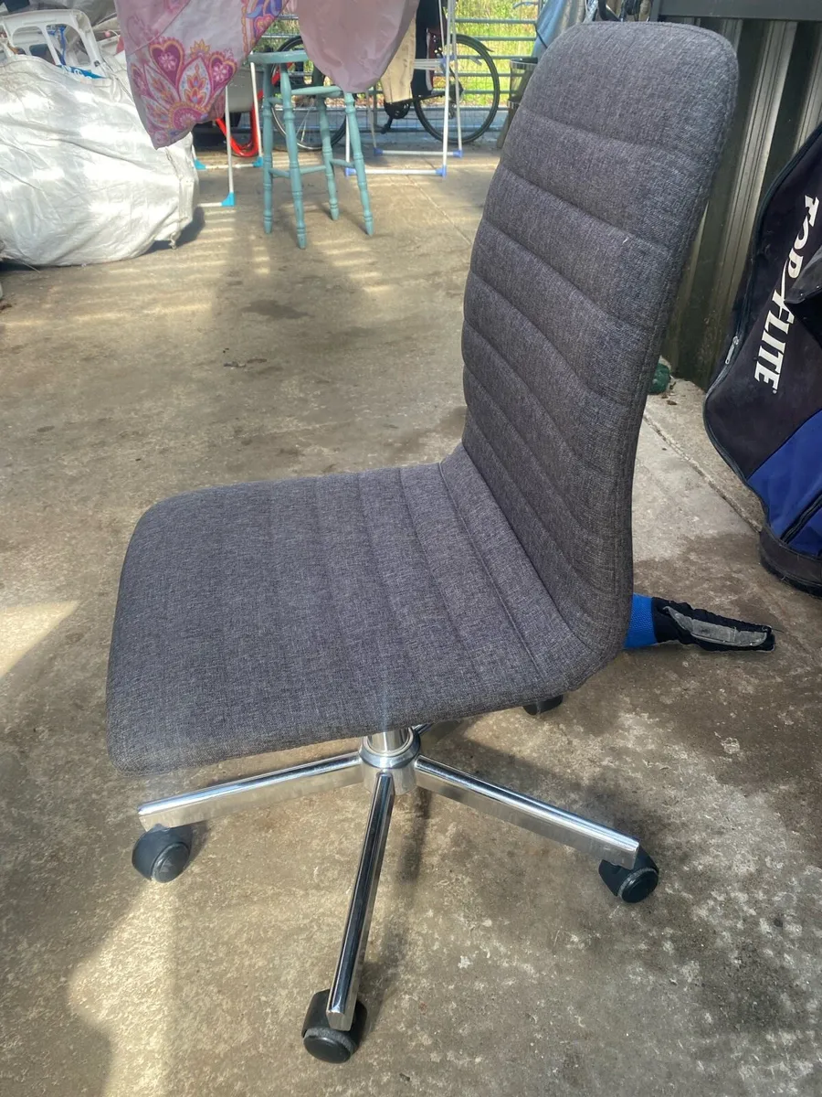 Two office chairs useful for student studying - Image 4