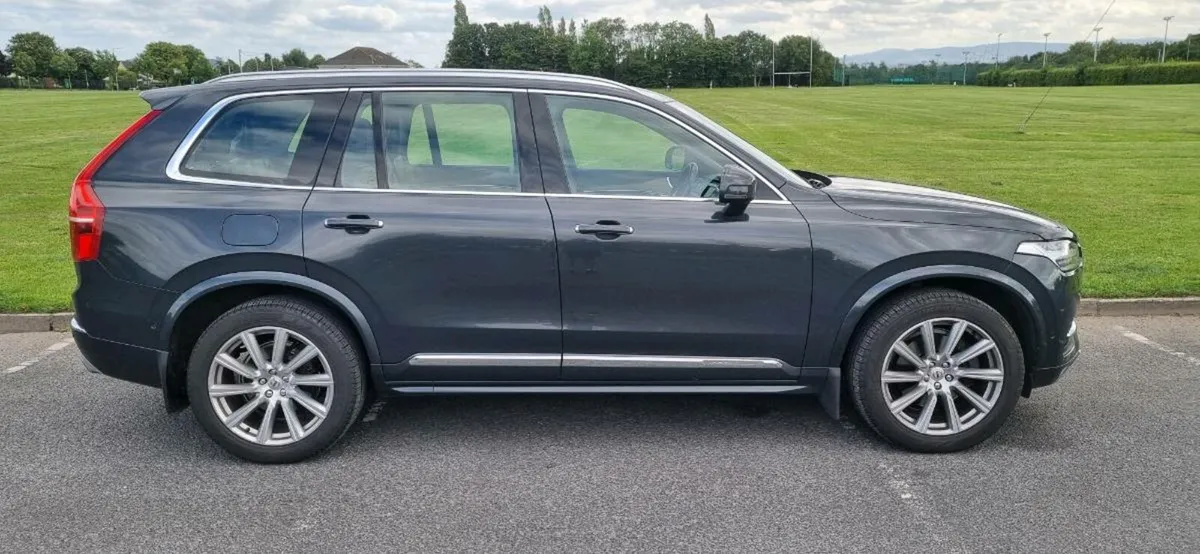 Volvo XC 90 INSCRIPTION D5 AWD - Image 1