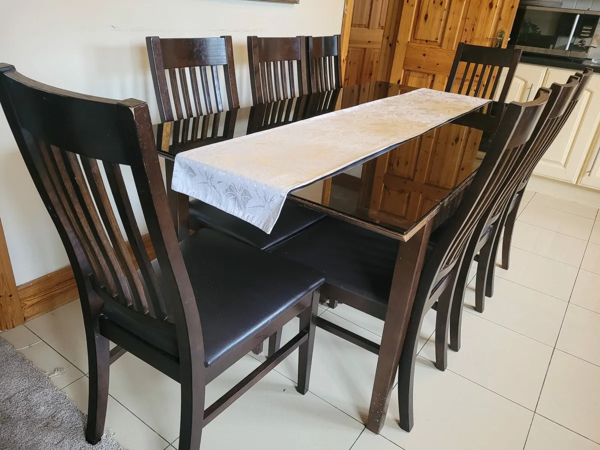 Beautiful 8 seater dining table set glass top - Image 1