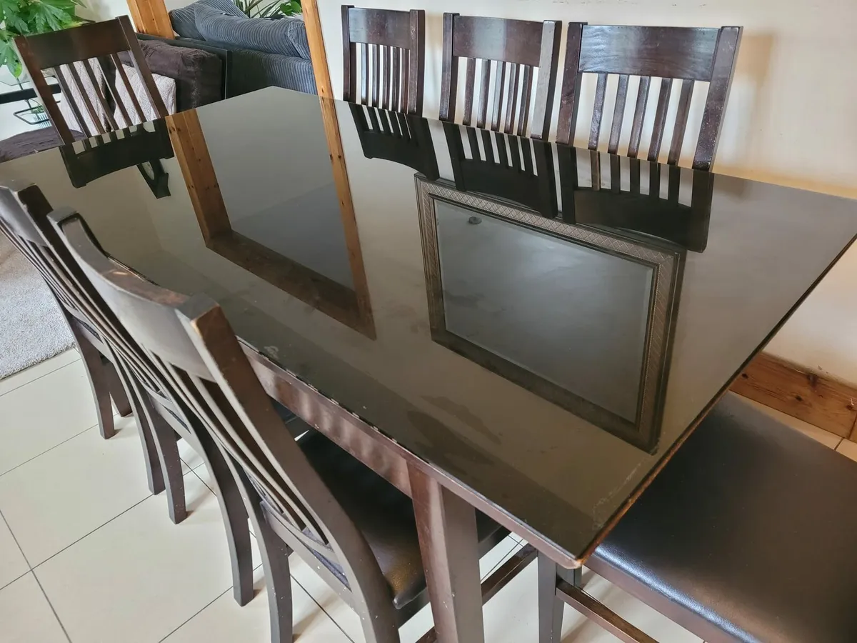 Beautiful 8 seater dining table set glass top - Image 2