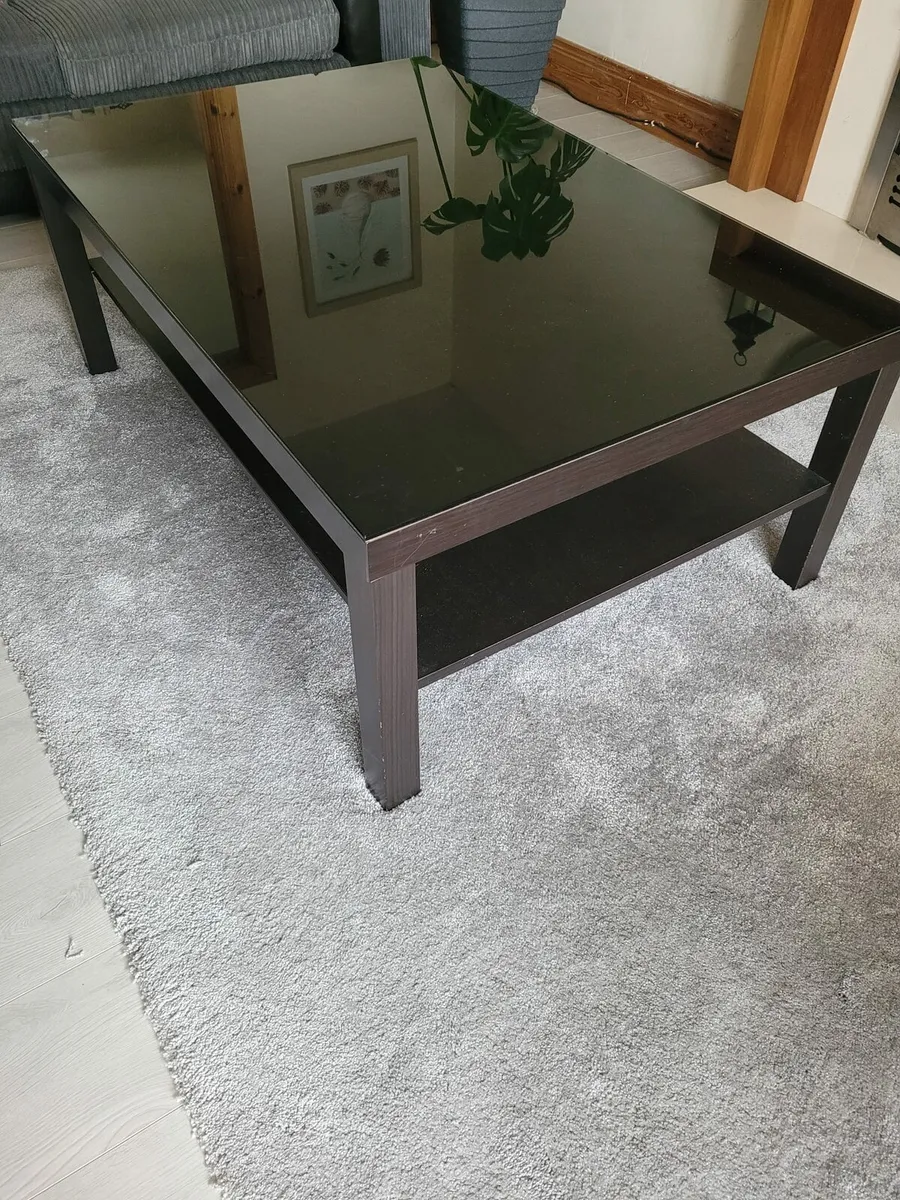 Beautiful glass top Coffee table - Image 1