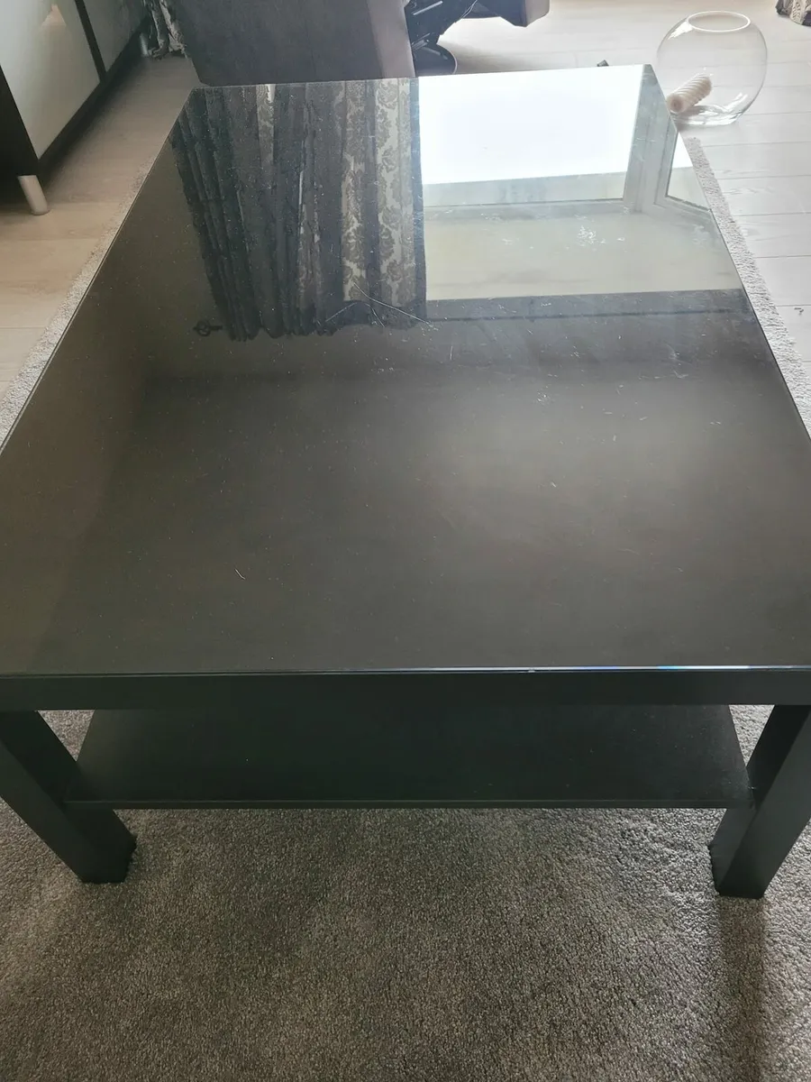 Beautiful glass top Coffee table - Image 2