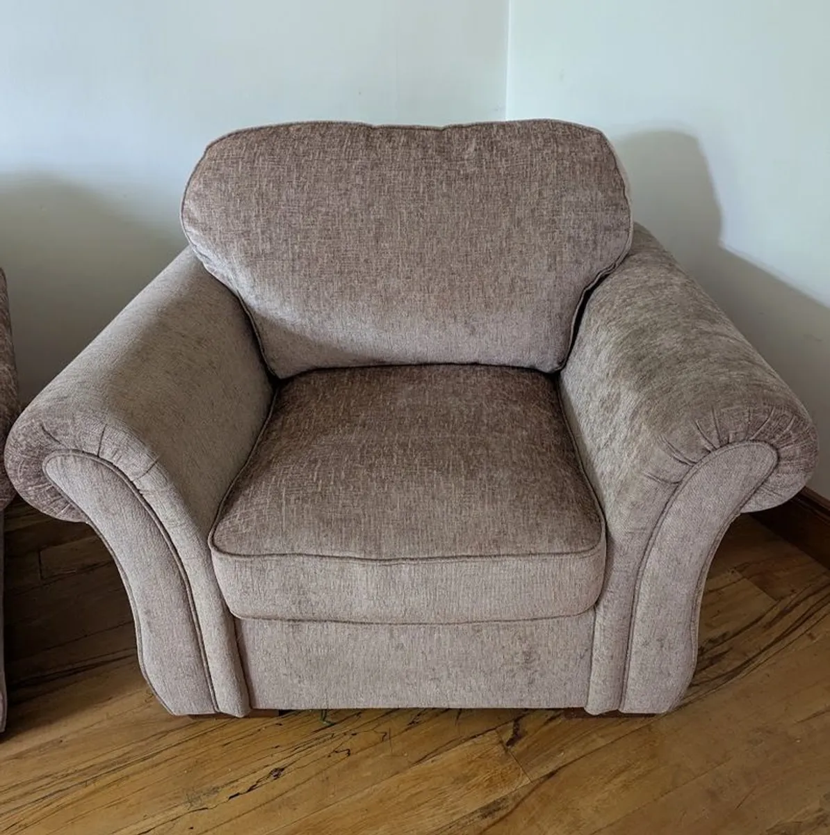 sofa and armchairs - Image 2