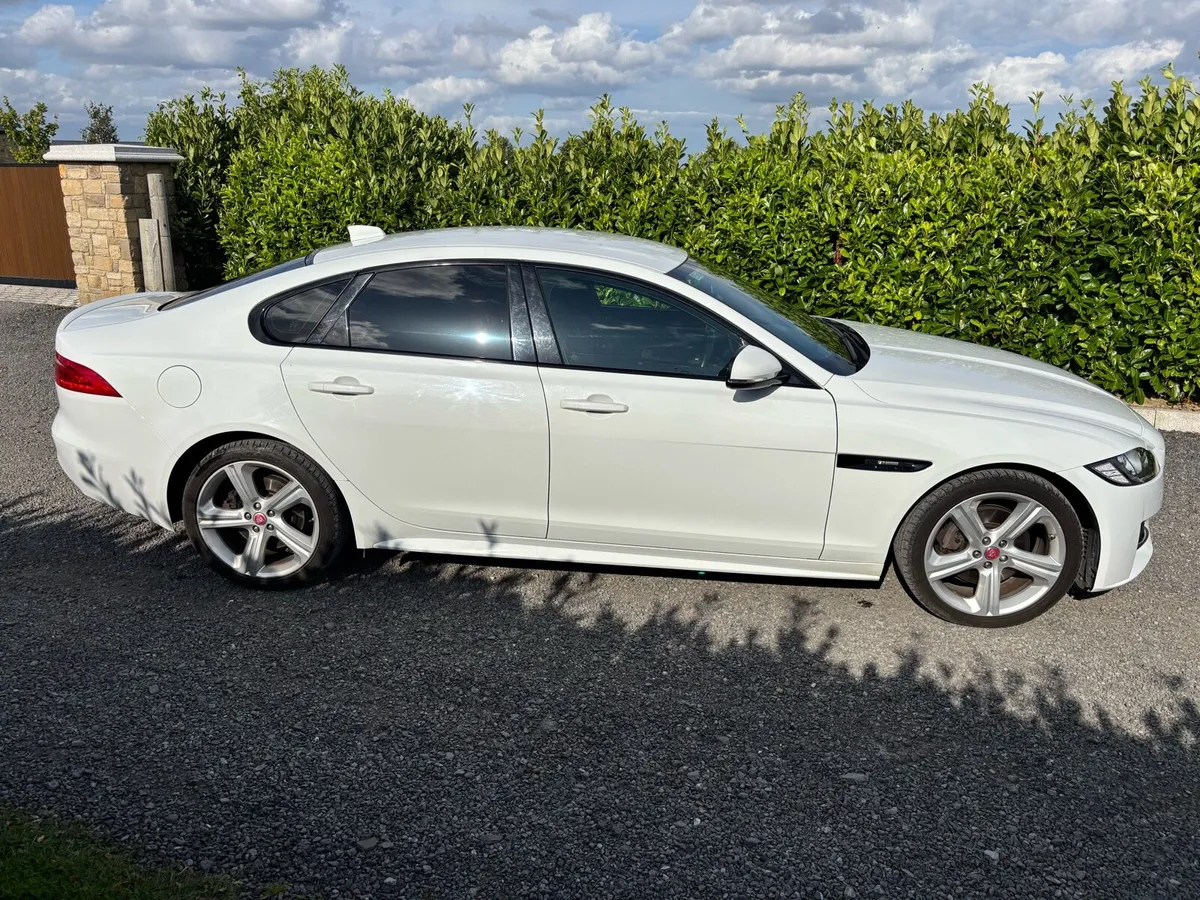2017 JAGUAR 2.0D R-SPORT 180BHP AUTO - Image 2