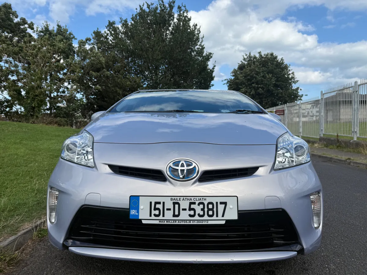 Toyota Prius 2015 AUTOMATIC HYBRID 1.8 5DR - Image 2