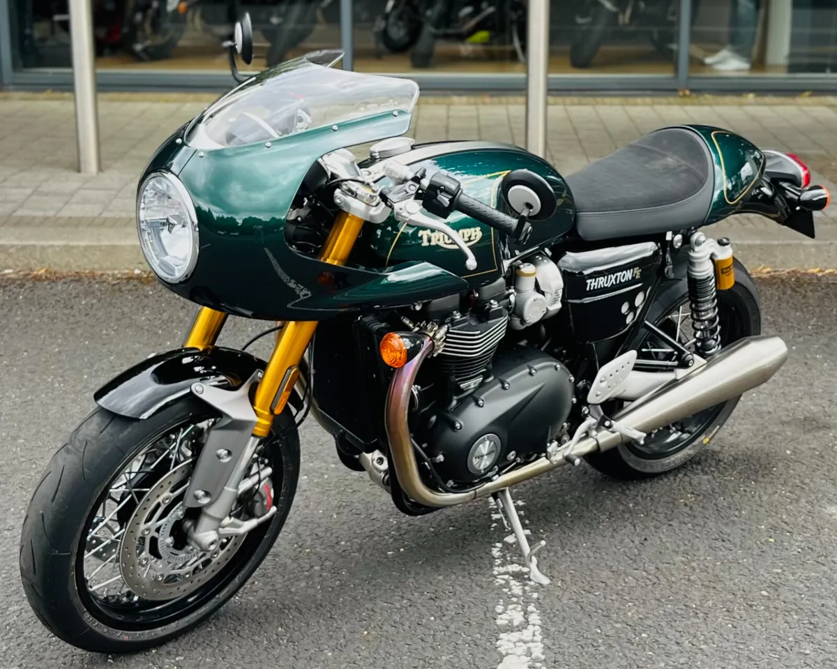 TRIUMPH THRUXTON FINAL EDITION - Image 3