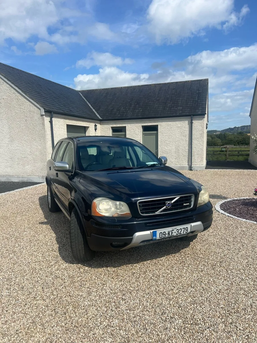 Volvo XC90 2009 - Image 1