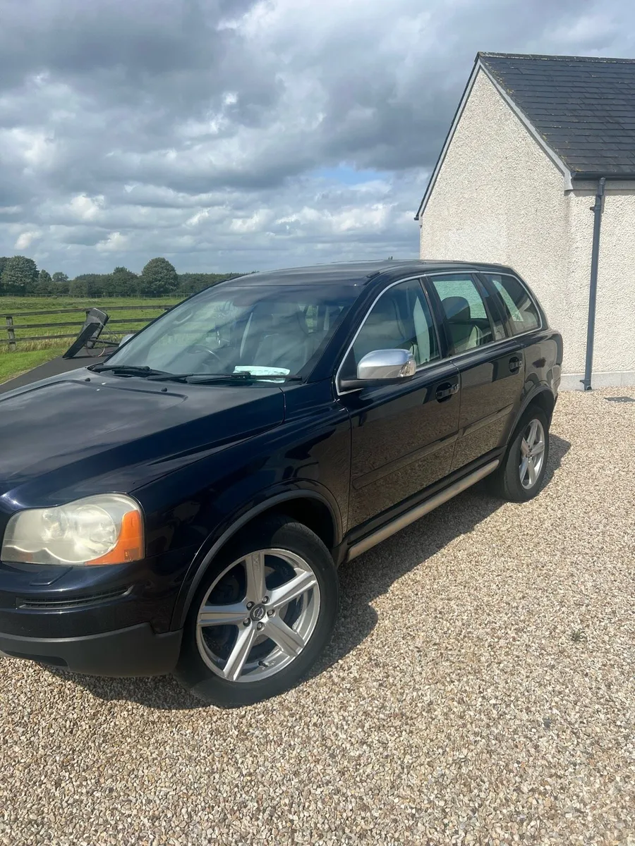 Volvo XC90 2009 - Image 2