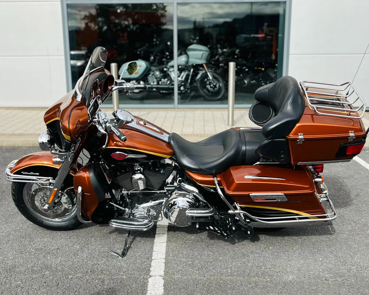 HARLEY-DAVIDSON ELECTRA GLIDE CVO 105th ANN - Image 4
