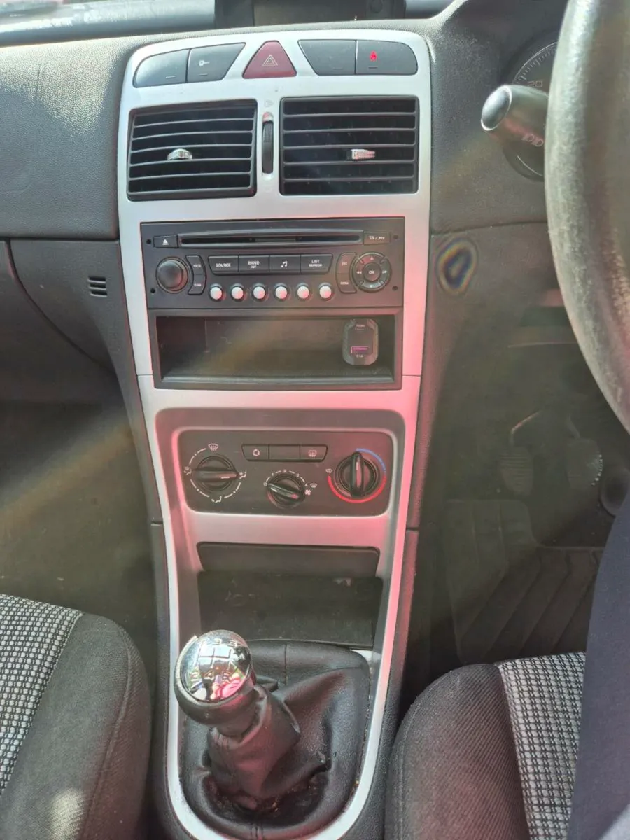 07 Peugeot 307 - Image 3