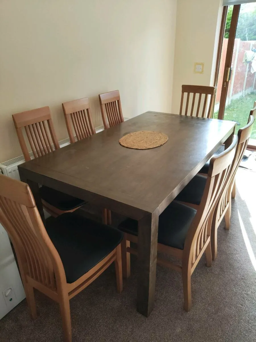 Dining room table & chairs - Image 1