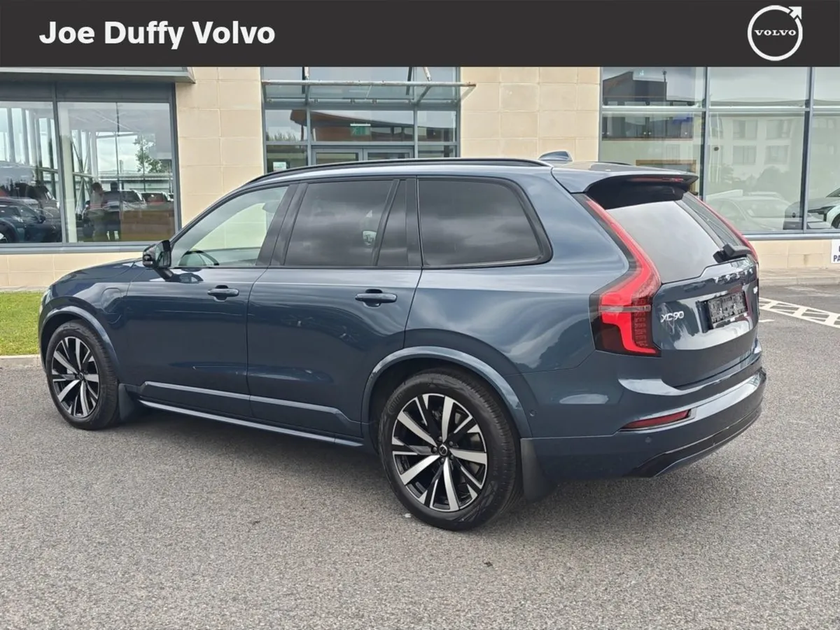 Volvo XC90 2.3 Litre Hybrid - Image 3