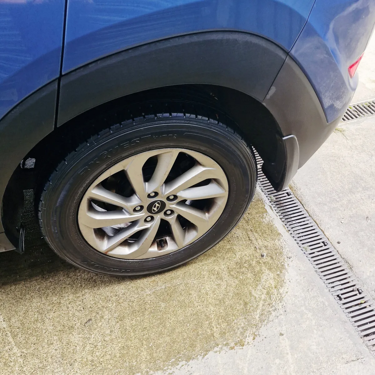 Hyundai Tucson 2016 4x4 automatic !!! - Image 4