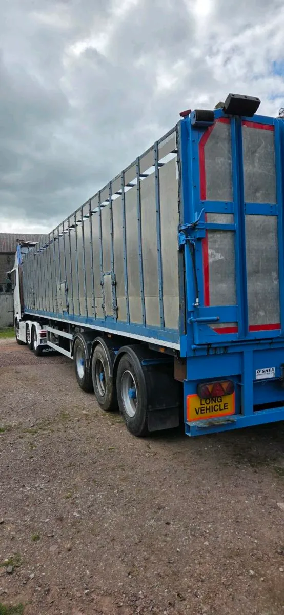 Cattle trailer 40ft. - Image 1