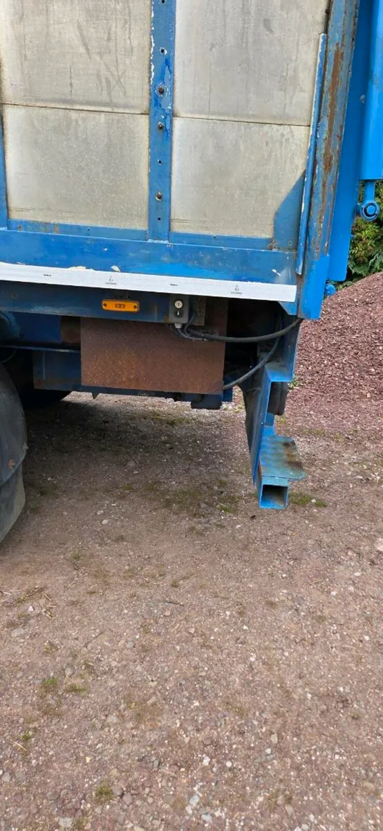 Cattle trailer 40ft. - Image 4