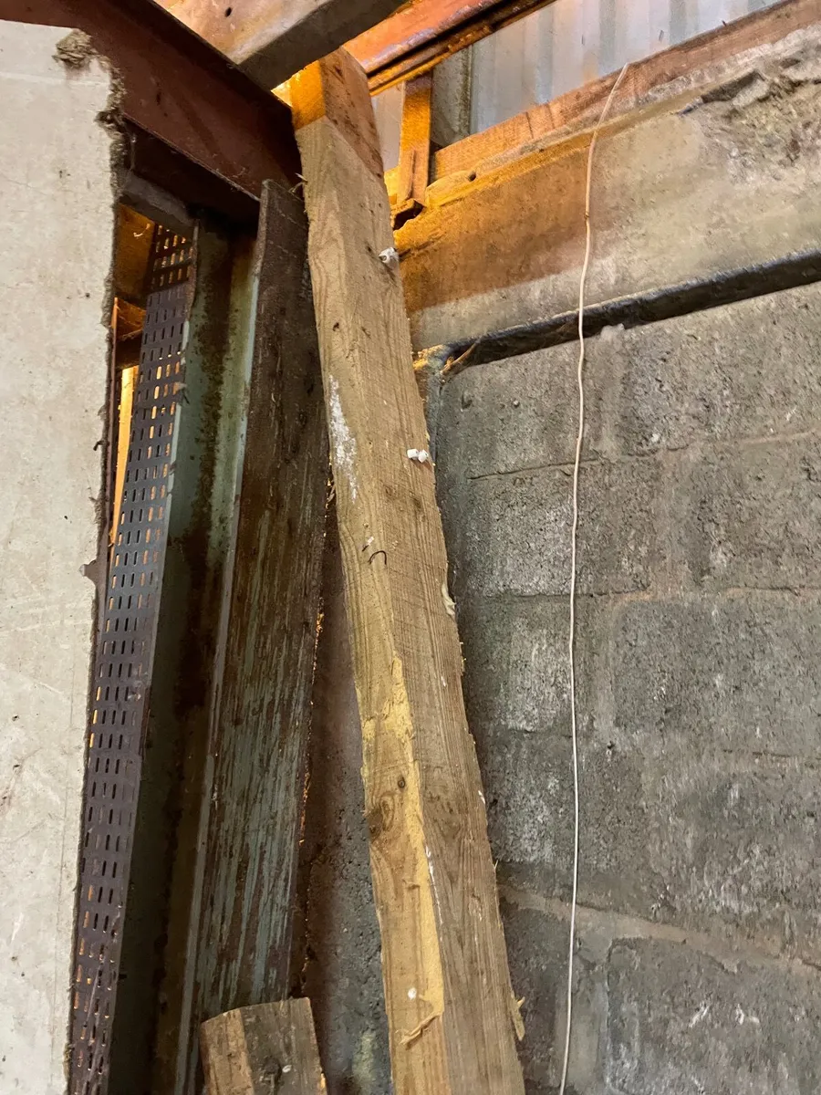 8 Large Rustic Wooden Beams - Image 4