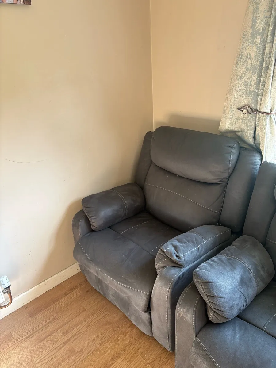 Couch for sale - Image 2