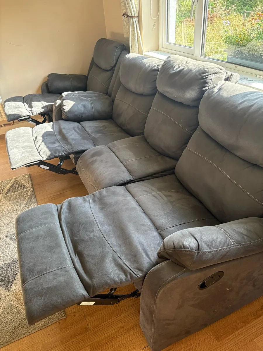 Couch for sale - Image 3