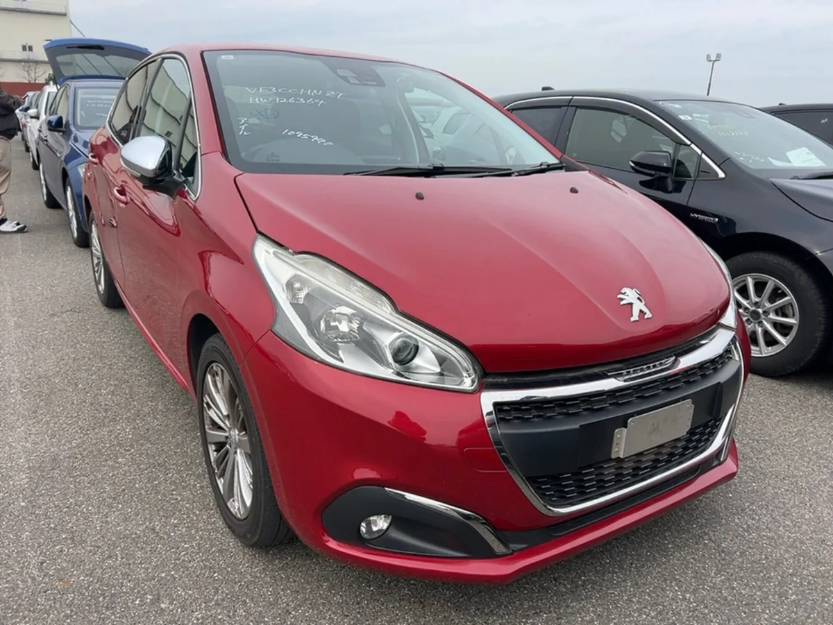 Peugeot 208 ALLURE 1.2 PETROL 5DR AUTOMATIC - Image 1