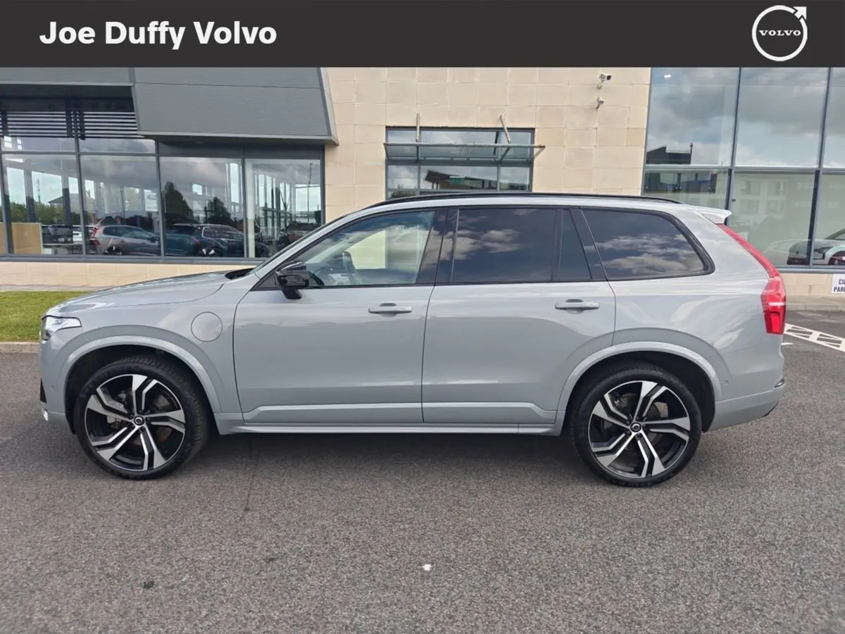 Volvo XC90 T8 Phev 455hp Ultimate (dark Theme) - Image 4