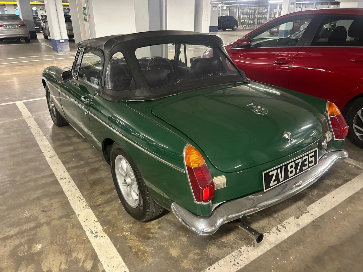 MG MGB 1977 - Image 4