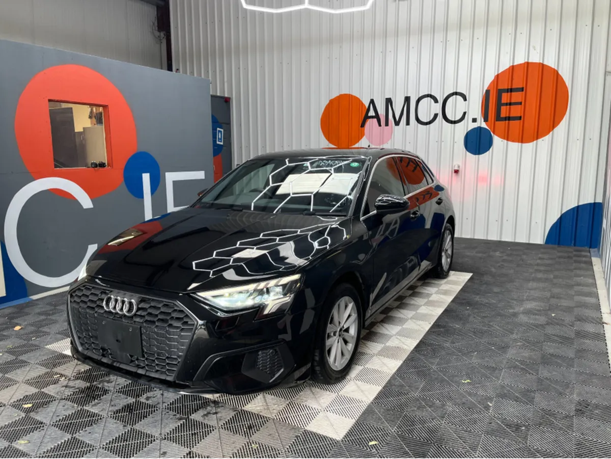 Audi A3 1.0 TFSI SPORT / 13k KMs / HEATED SEATS , - Image 3