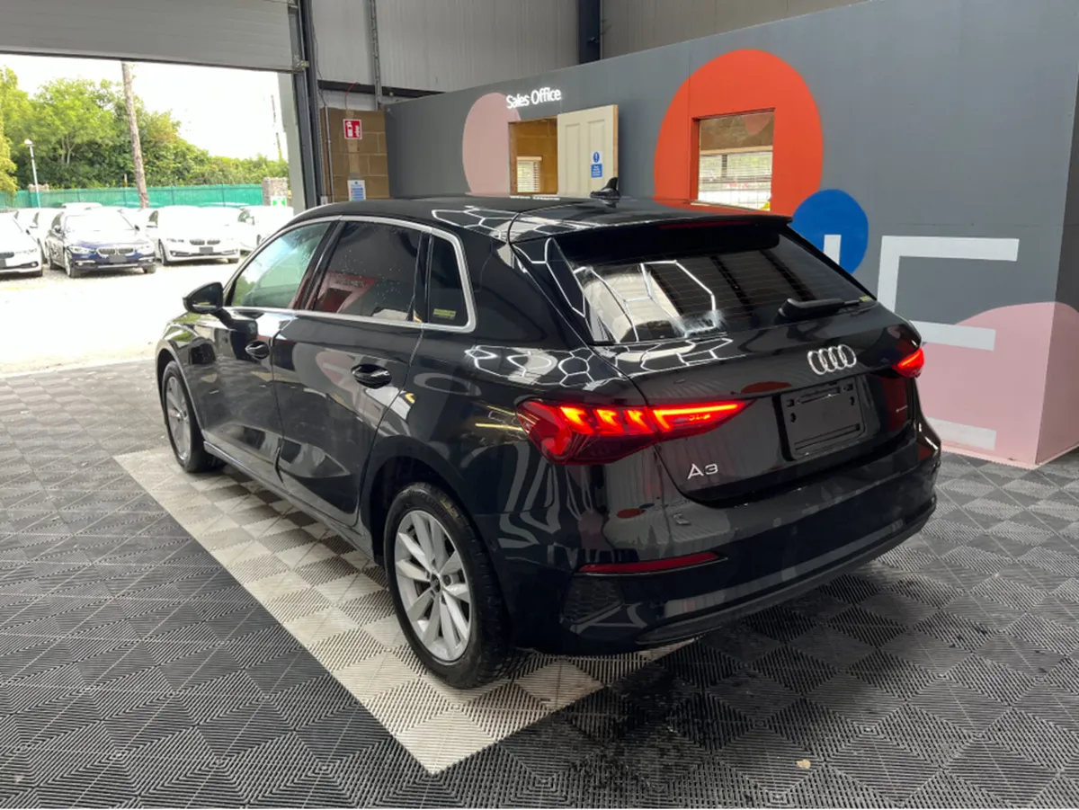 Audi A3 1.0 TFSI SPORT / 13k KMs / HEATED SEATS , - Image 4