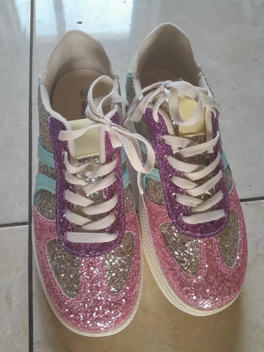 Trainers - Image 1