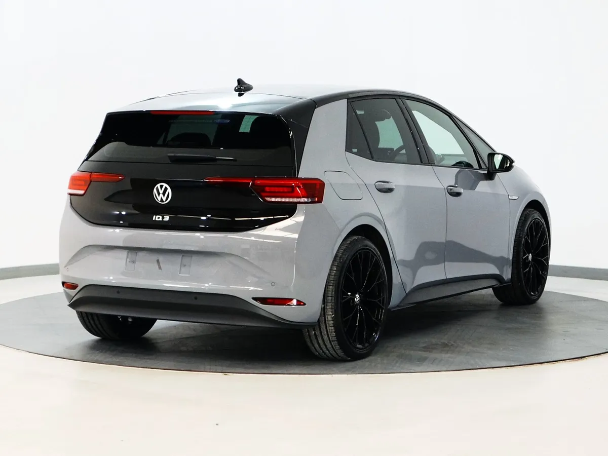 *67* 2022 Volkswagen ID.3 LIFE - Image 4