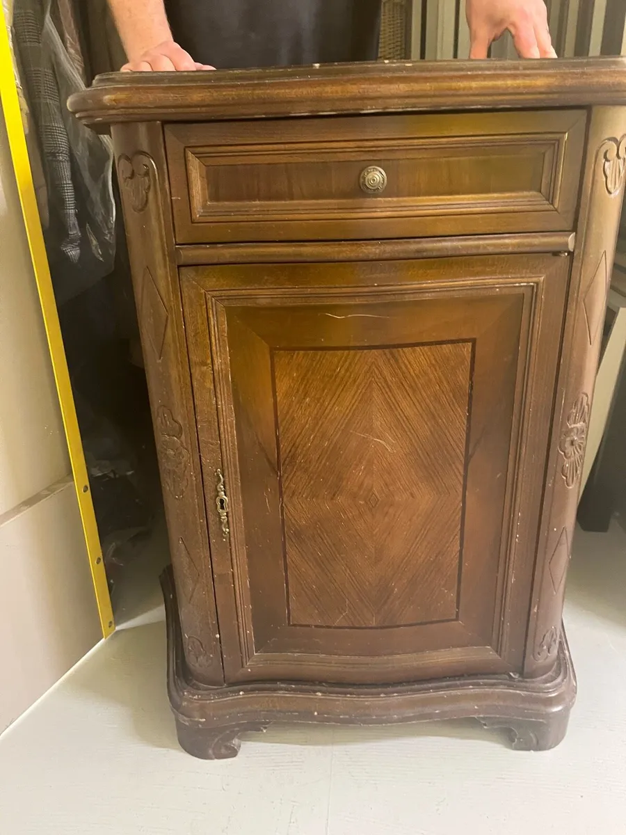End Table - Image 1