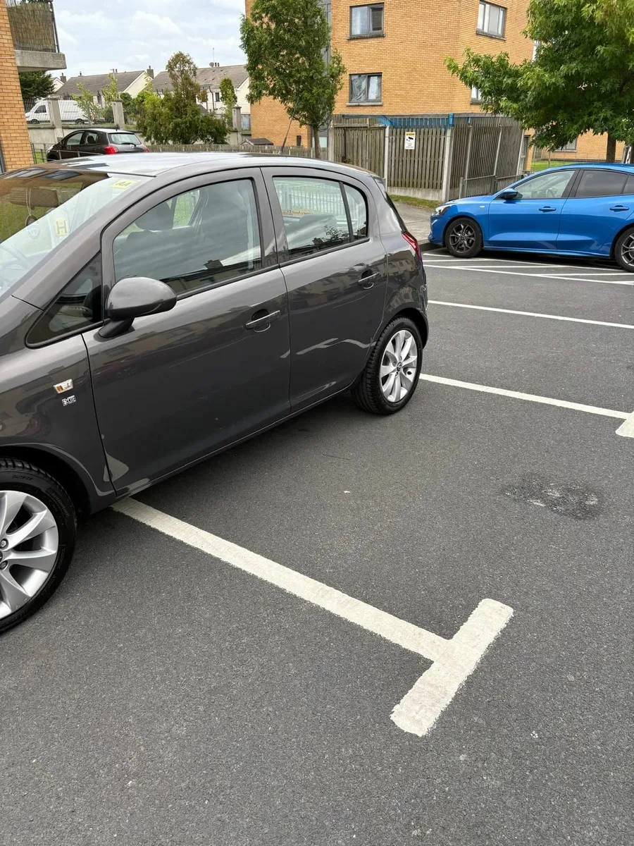 Opel Corsa 2014 1.2 petrol only 28000 kilometers - Image 1