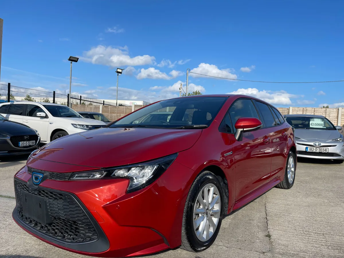 192 Toyota Corolla Hybrid 1.8 Automatic (Low Km's) - Image 3