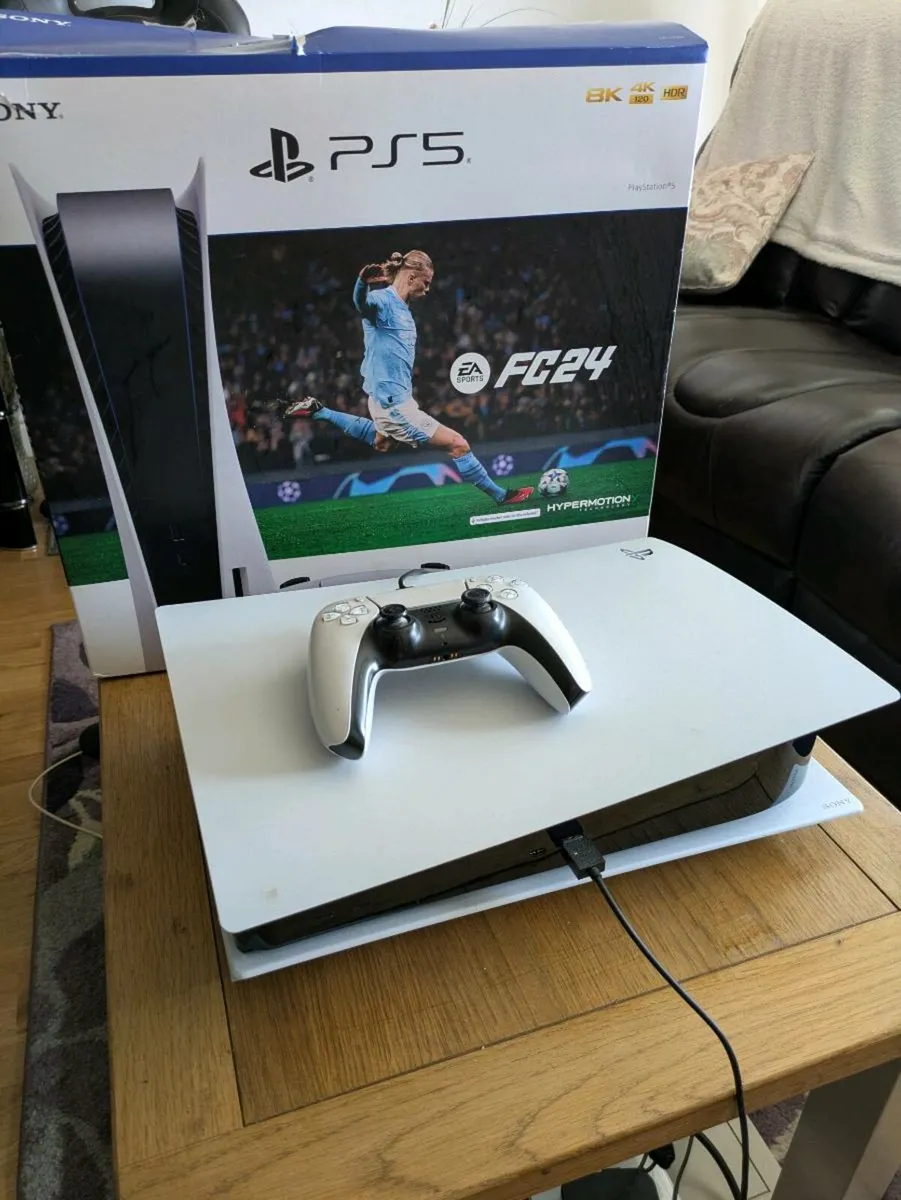 PlayStation 5 - Image 3