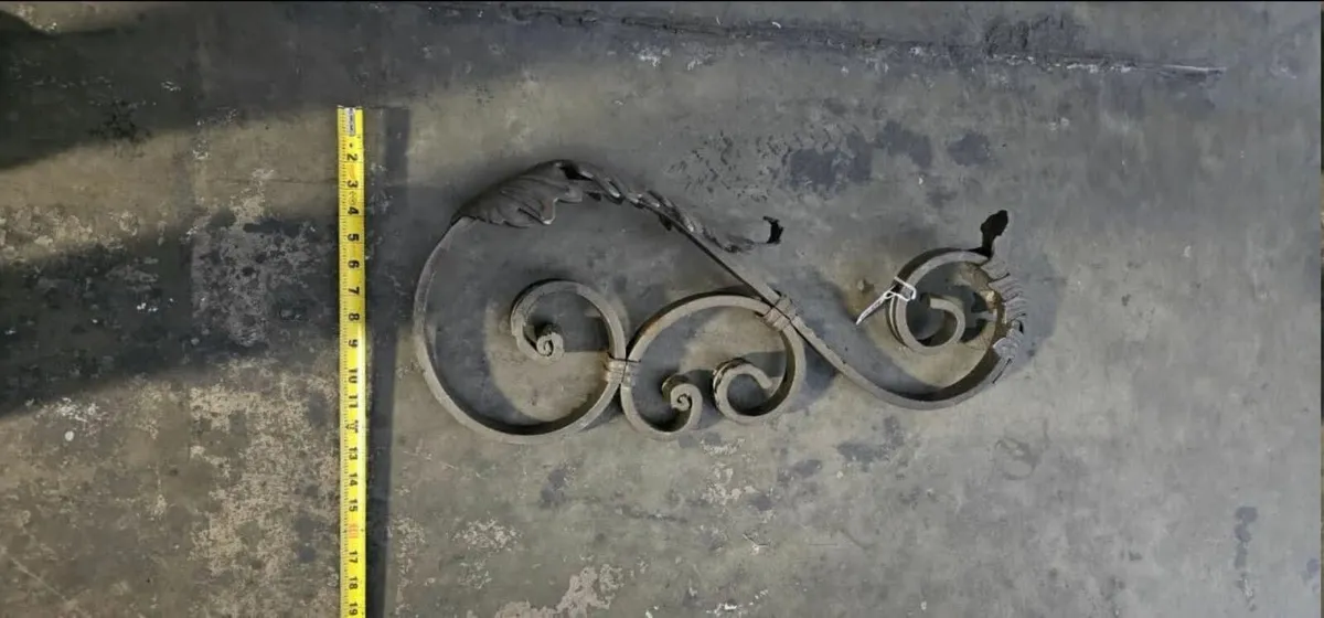 Decorative Cast Iron FENCE PANEL - Image 2