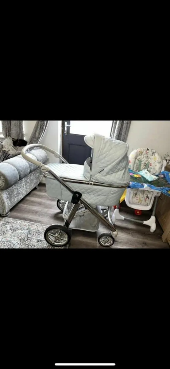 pushchair - Image 4