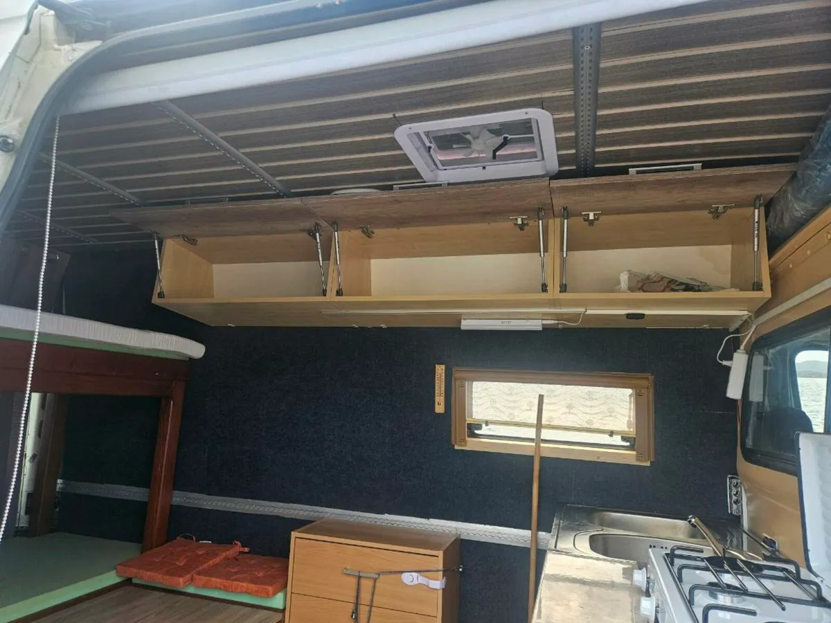 Crafter camper - Image 4