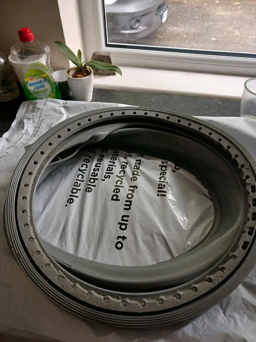 Zanussi washing machines door seal - Image 2