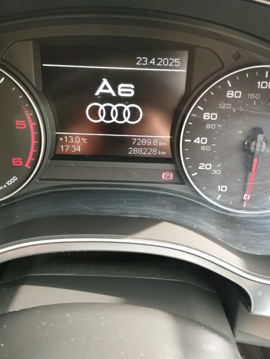 Car - Image 3