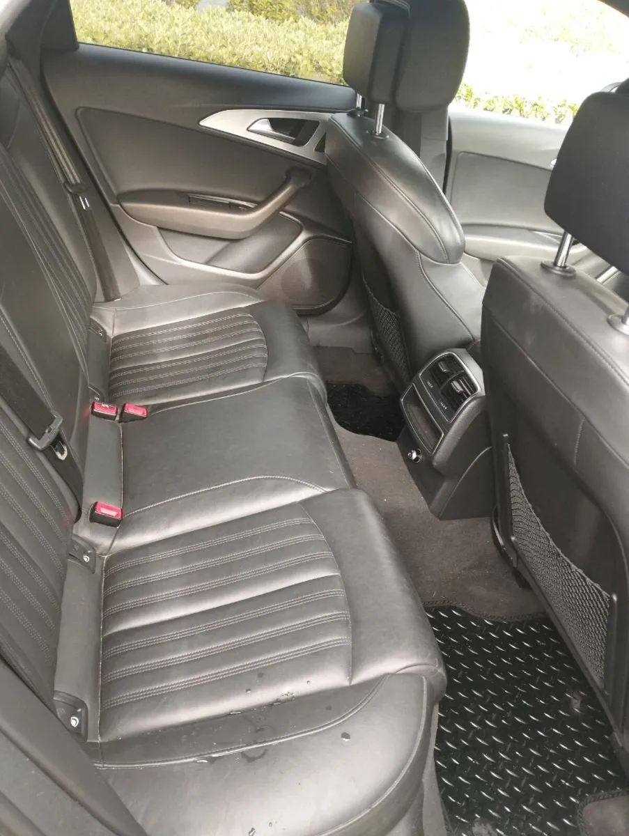 Car - Image 4