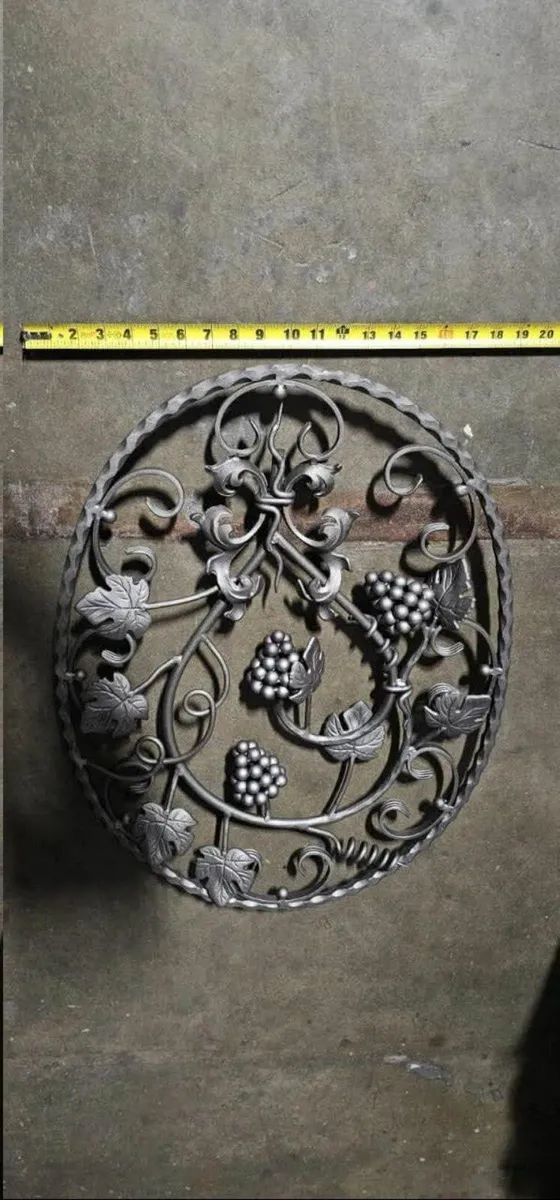 Grape Cast Iron Fence Panel – Handcrafted & Full - Image 2