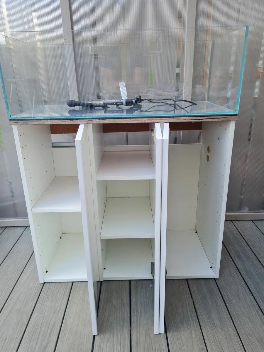 Fish tank - Image 2