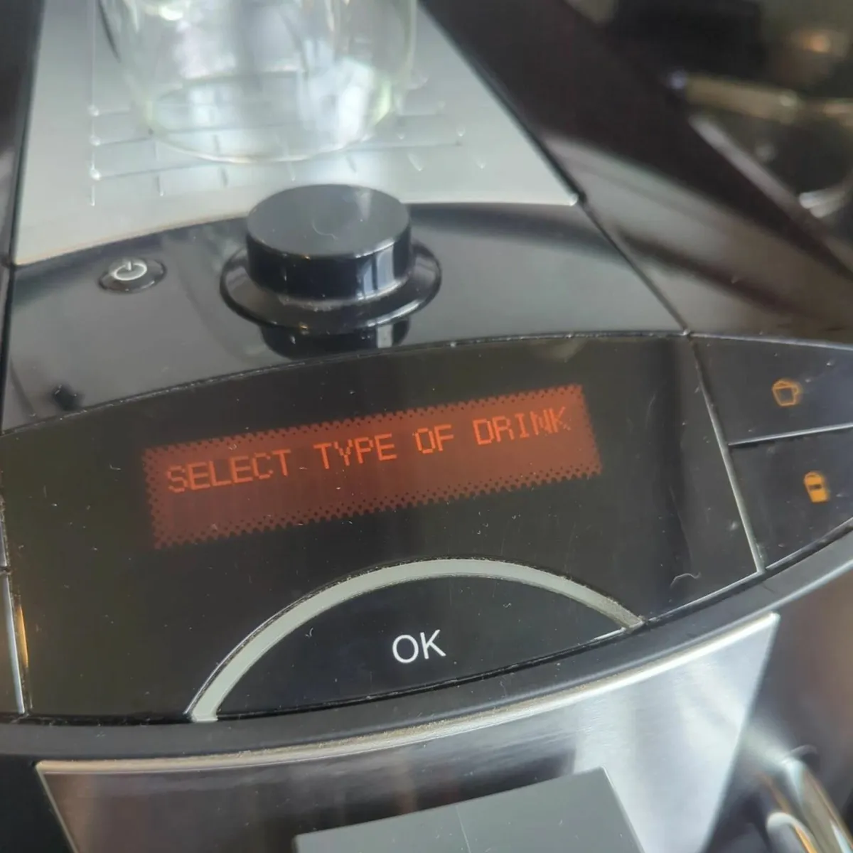 Miele CM5200 Black Bean-to-Cup Coffee Machine - Image 2