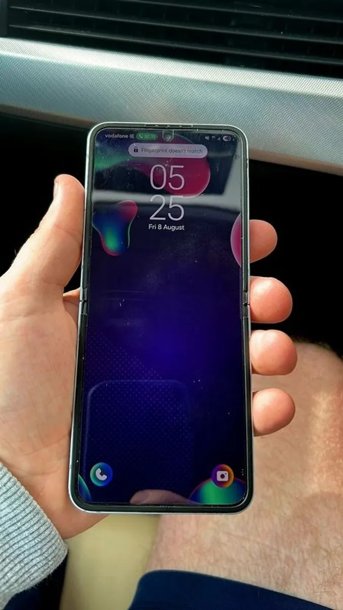 Samsung Z flip 6 - Image 2