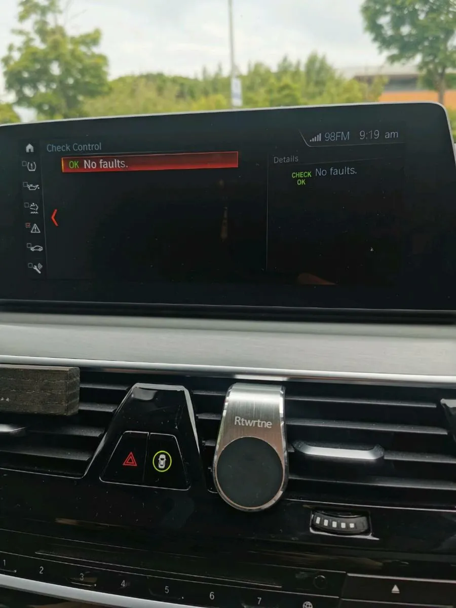 Car - Image 3