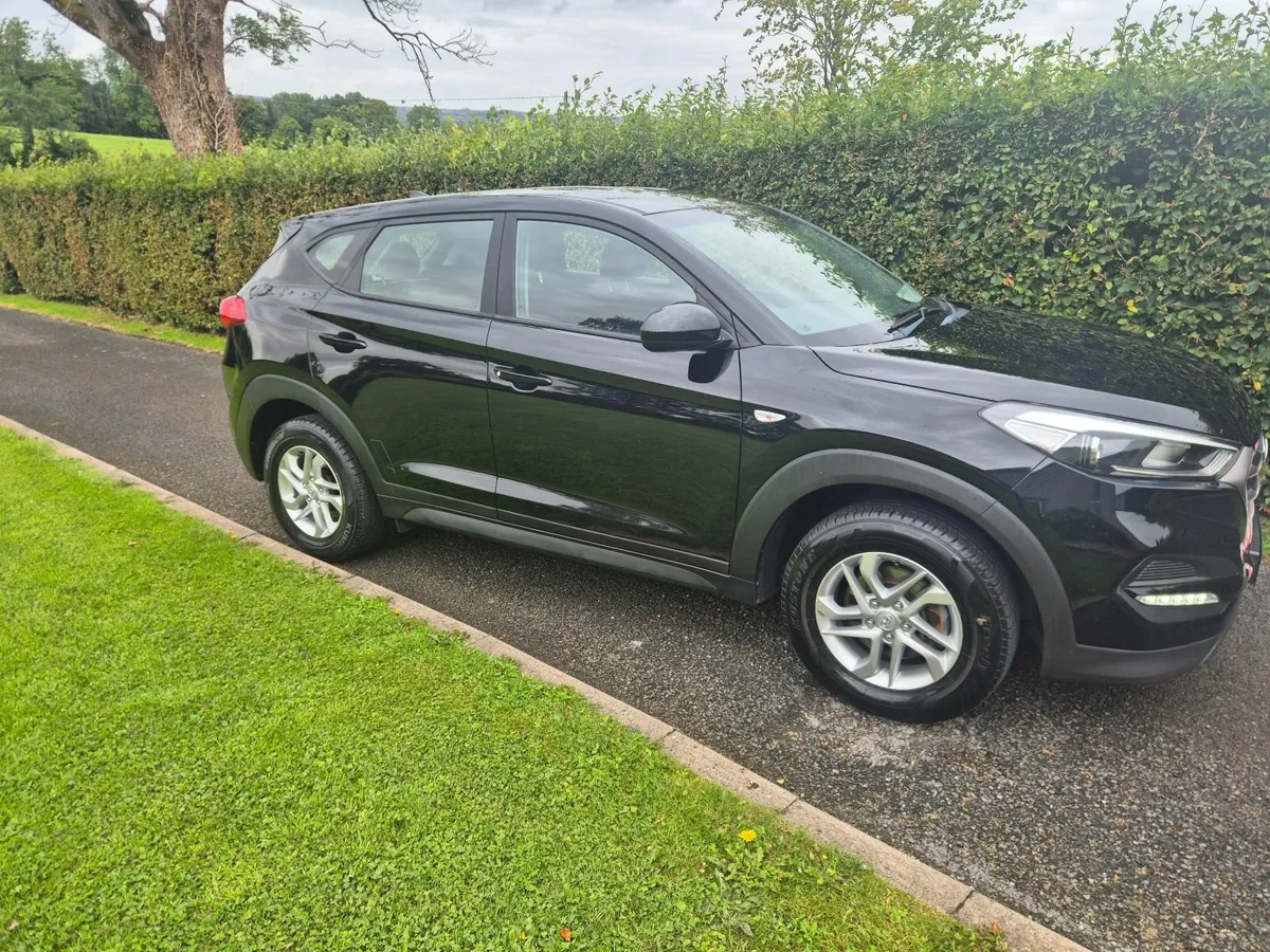 Hyundai Tucson 2017 - Image 2