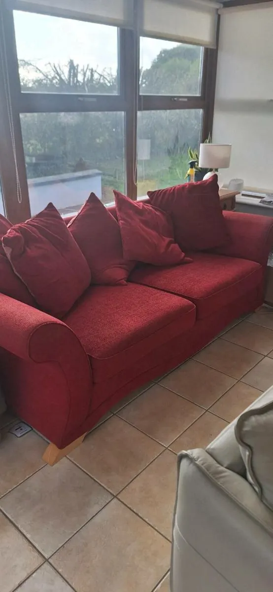 Couch - Image 2